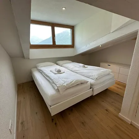 Enzian - Engadin Hitrental Appartement